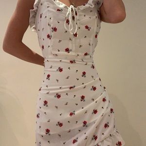 cute summer white floral dress (XS)